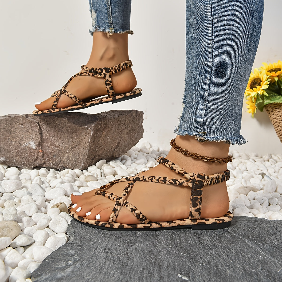 Sexy Leopard Print 1pc Flat Sandals - Comfortable Summer Fabric Upper Open Toe Slip-On Flats with Rubber Sole, No High Heel